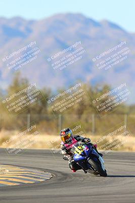 media/Jan-10-2025-CVMA Friday Practice (Fri) [[489e0da257]]/Group 4 and Trackday/Session 5 (Turn 7)/